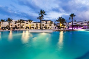 Hoteles temáticos con toboganes en Menorca